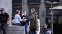 Roel doet een doelgroep onderzoek op een plein in Amsterdam